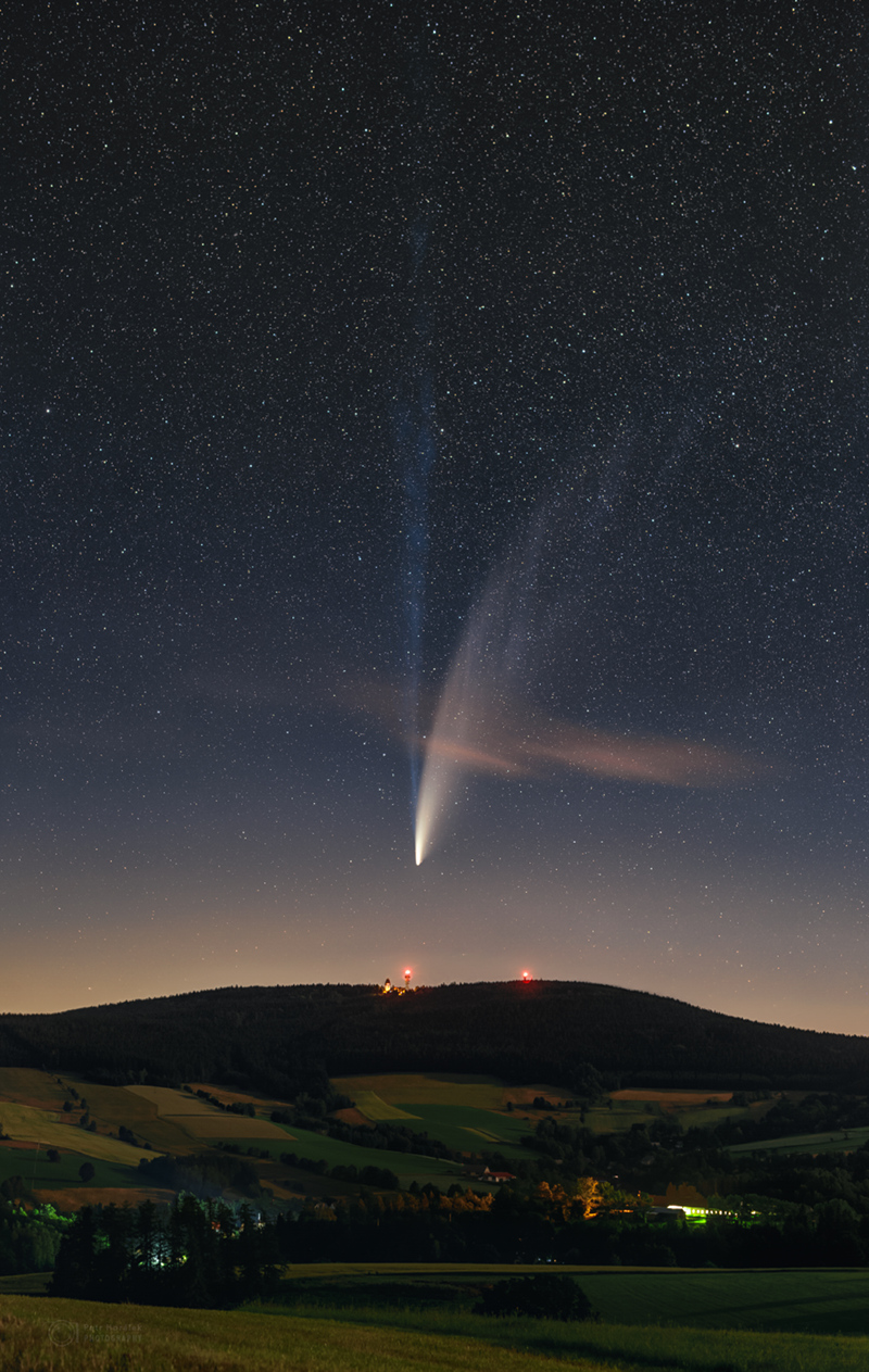 2020_07_14_NEOWISE_Suchy_Vrch_1263px.jpg