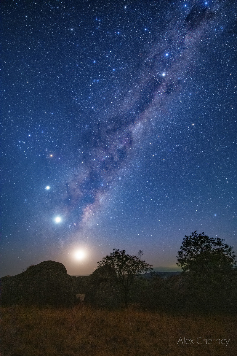 ACherney_MoonPlanets800.jpg