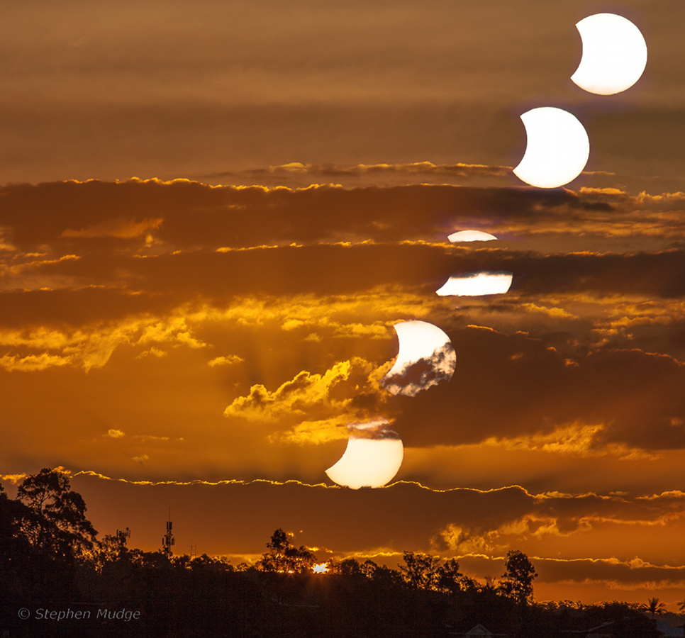 Eclipsedsunset_StephenMudge900.jpg