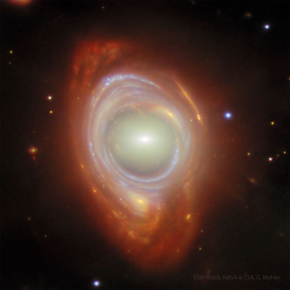 GalaxiesLens_Webb_960.jpg