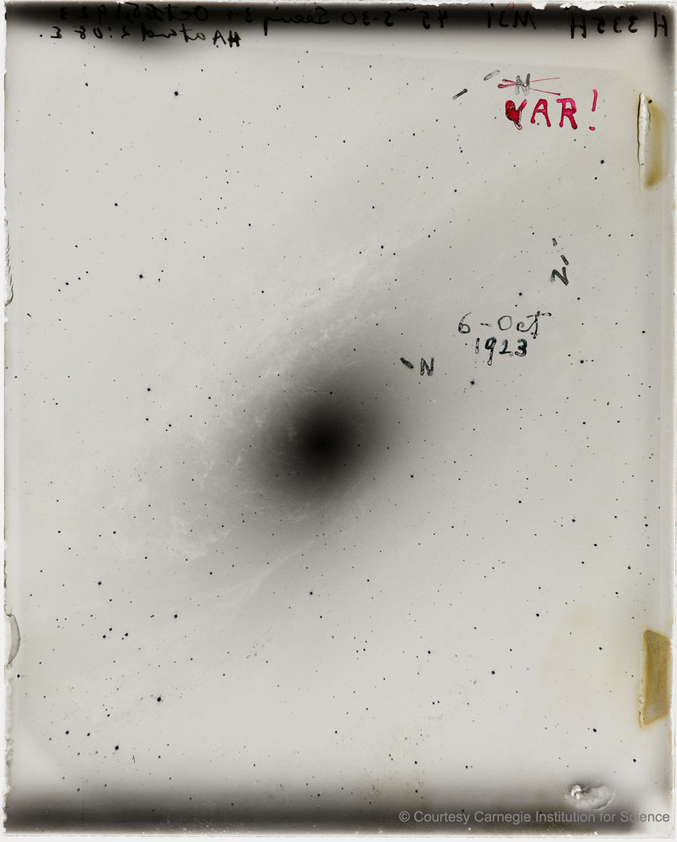 HubbleVarOrig_Carnegie_960.jpg