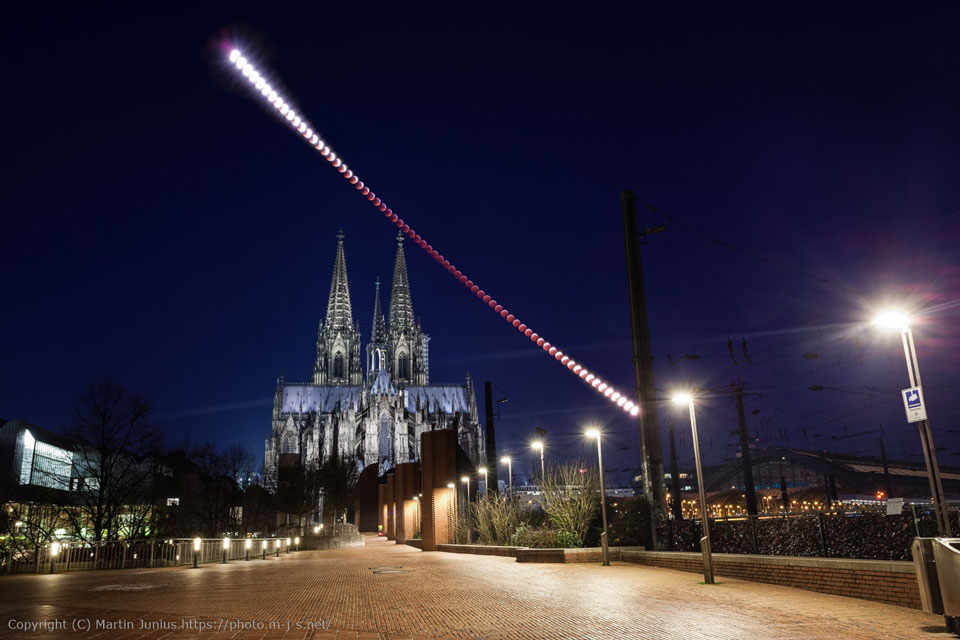 LunarEclipseCologne_Junius_960.jpg