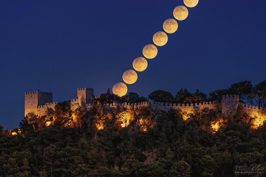 MoonEclipseSequence-2783-2833-netClaro1024.jpg