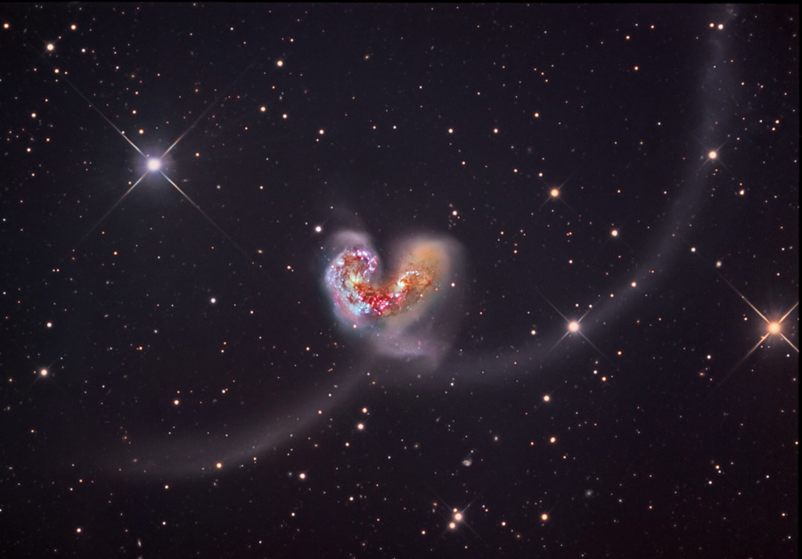 NGC4038_ssro900.jpg