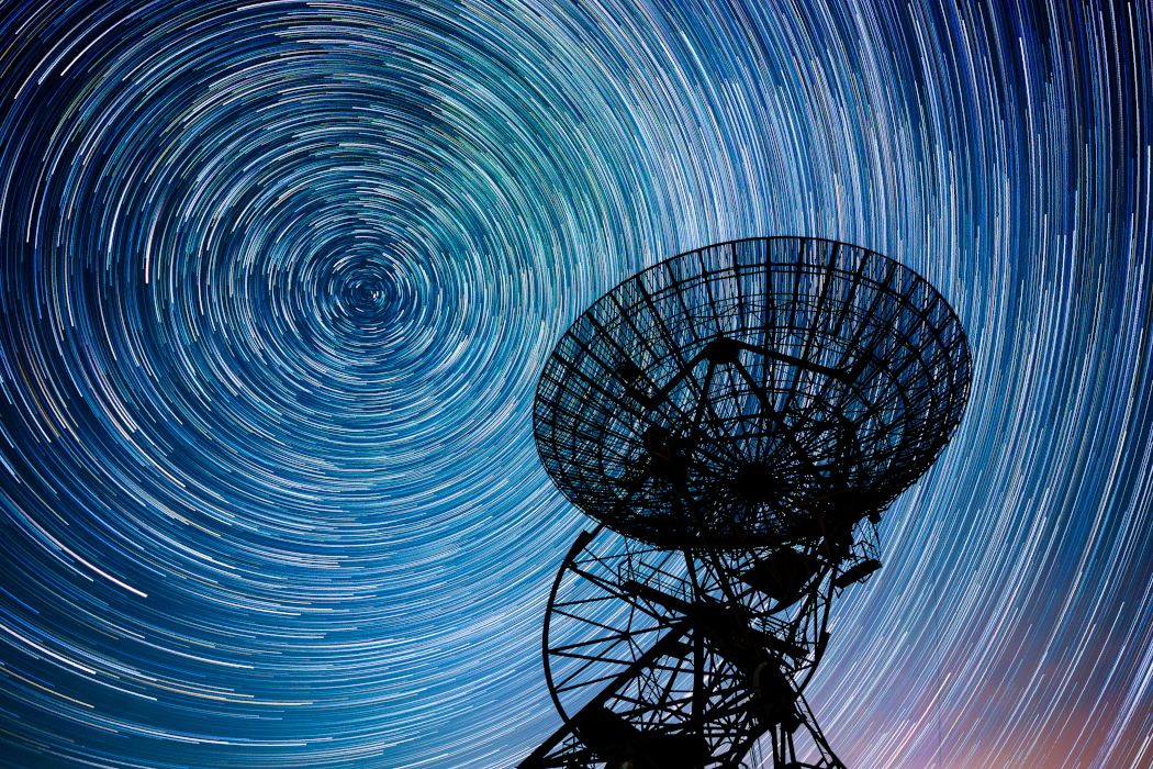 StarTrailsOne-MileRadioTelescope1050.jpg