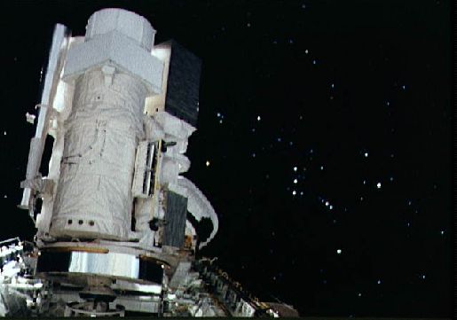 astro1_sts35.jpg