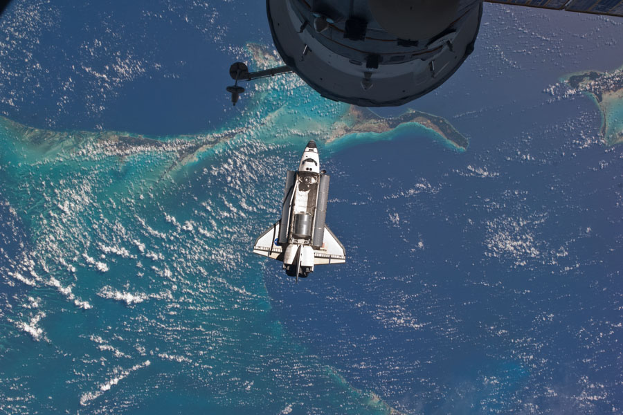 atlantisapproach_nasa_900.jpg