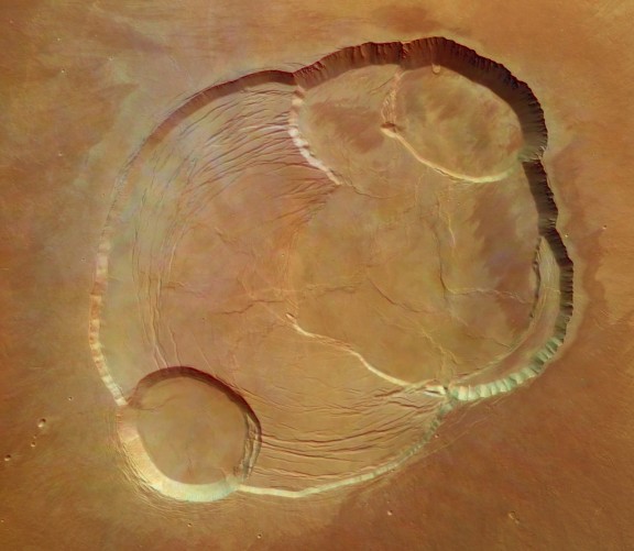 calderaOMons_marsexpress_c1.jpg