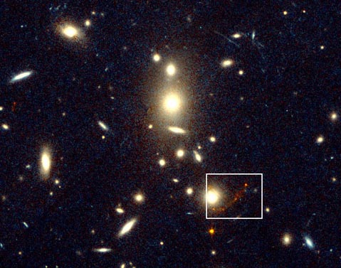 cl1358_hst.jpg