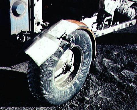 dustdt_apollo17.jpg