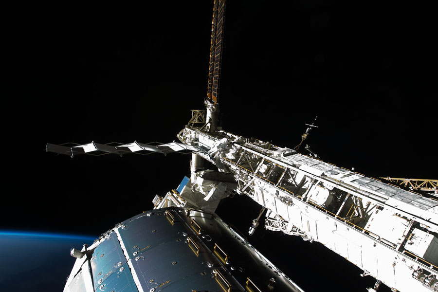 findastronaut_sts126.jpg