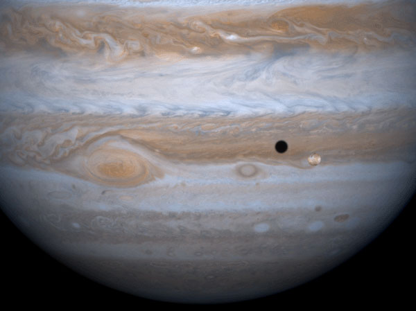 jupiterIo_cassini.jpg