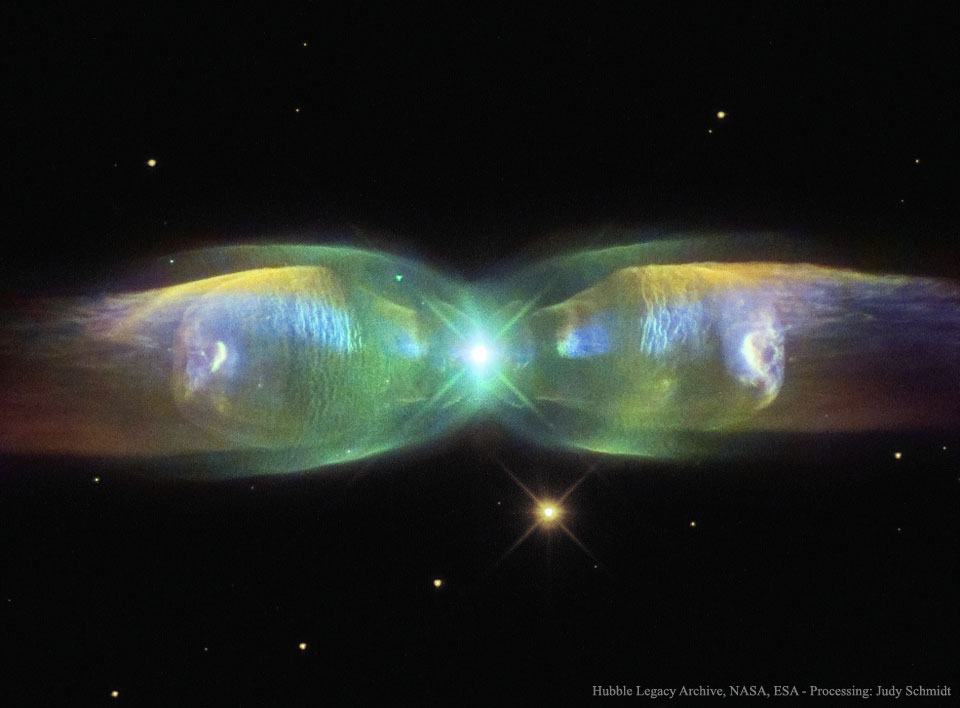 m2d9_hubble_960.jpg