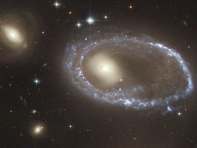 ringam_hst.jpg