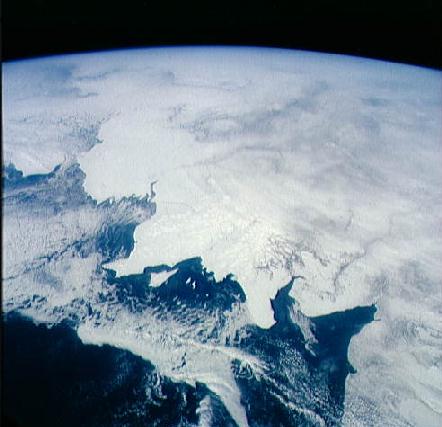 seaice_sts45.jpg