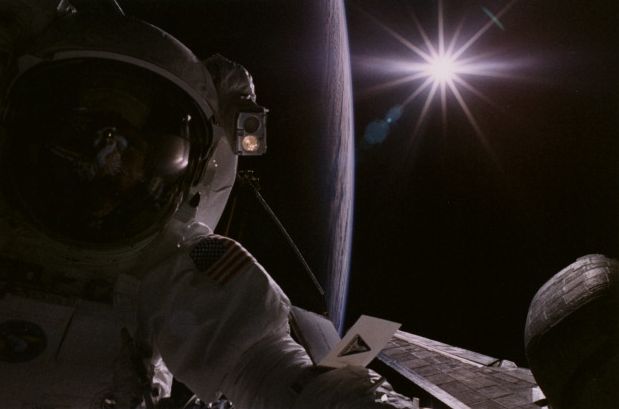 sunview_sts82.jpg