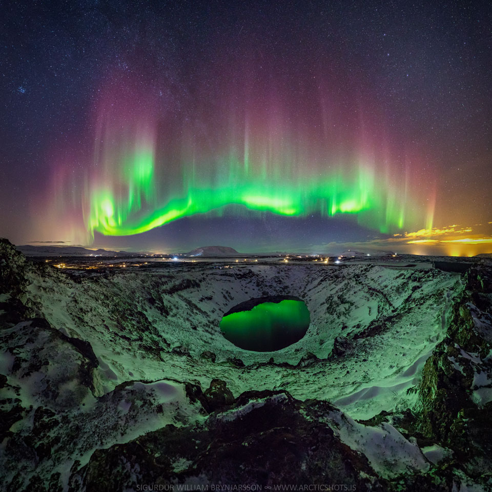 AuroraIceland_Brynjarsson_960.jpg