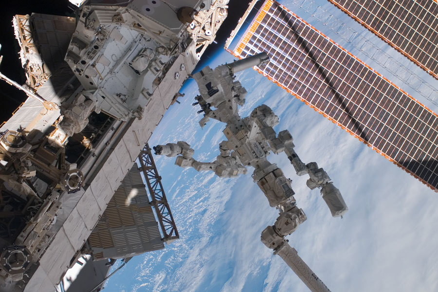 dextre_sts123.jpg