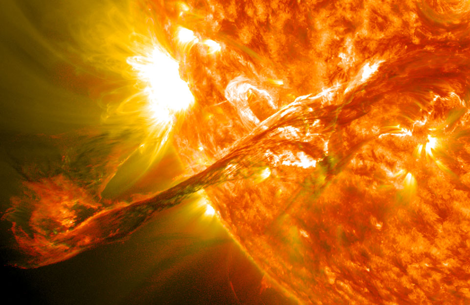filament_sdo_960.jpg