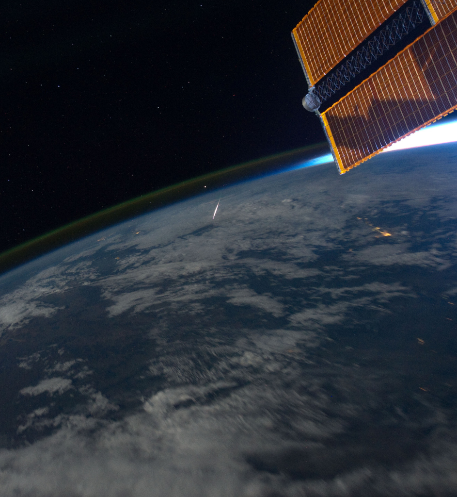 perseid_iss_4256_1024c.jpg