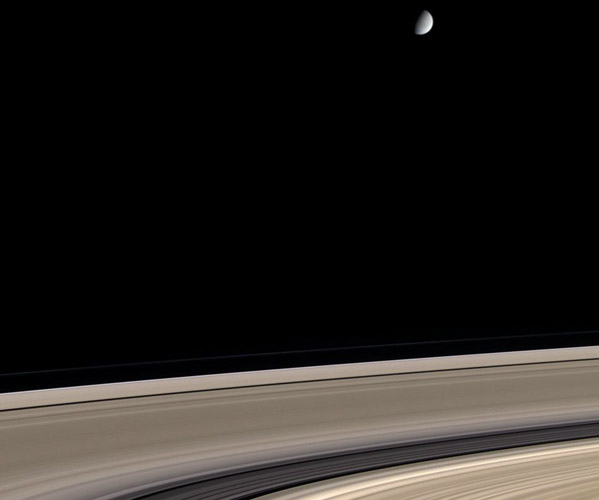 ringsandmoon_cassini.jpg