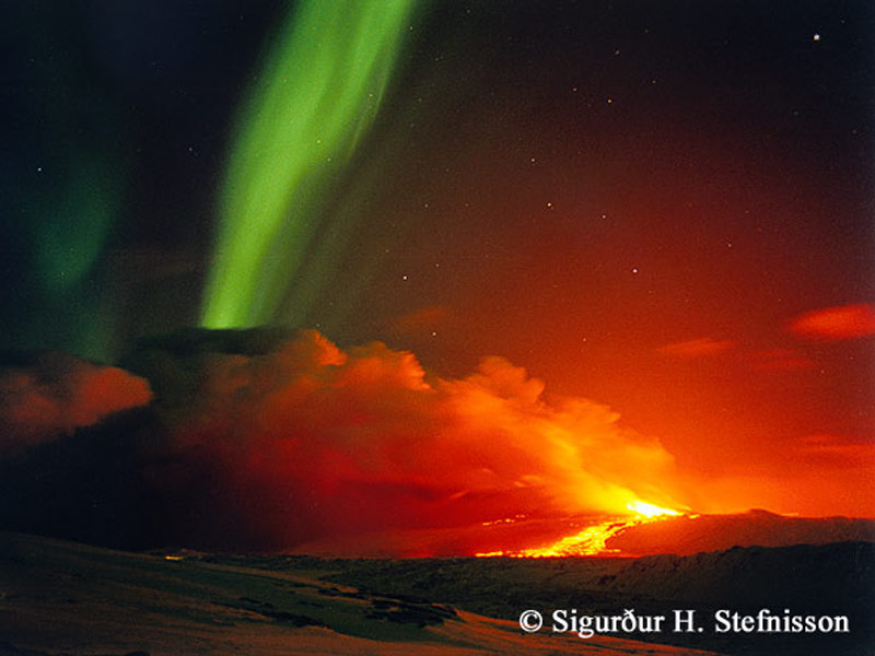 volcanoaurora2_shs_big.jpg